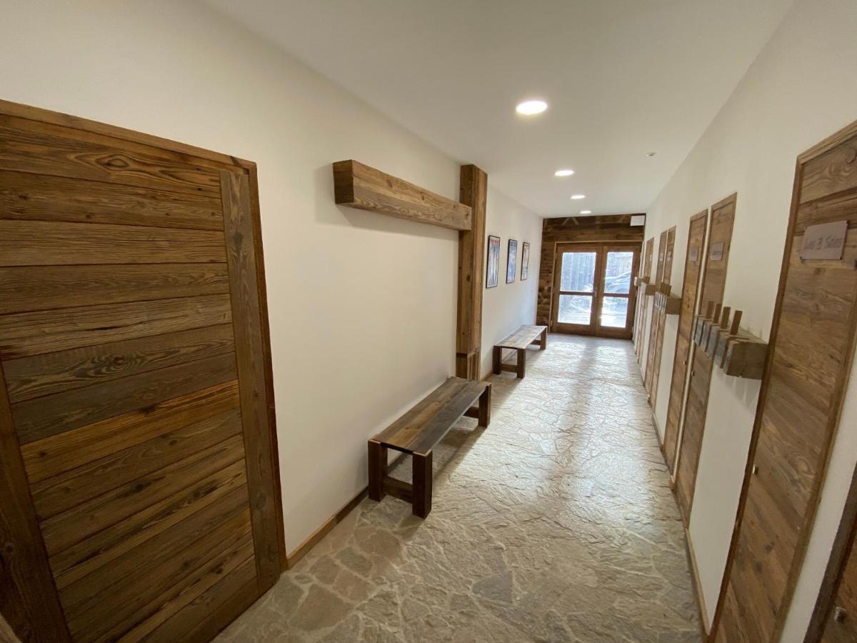 L'etesy, Pied Des Pistes Et *